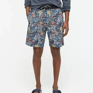 New J Crew Mens 9" Stretch Board Shorts Navy Blue Floral Print